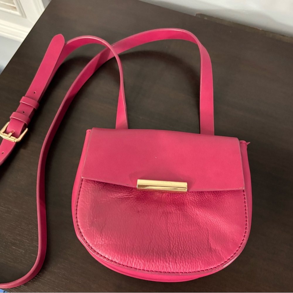Pink Leather Clark’s Crossbody Bag